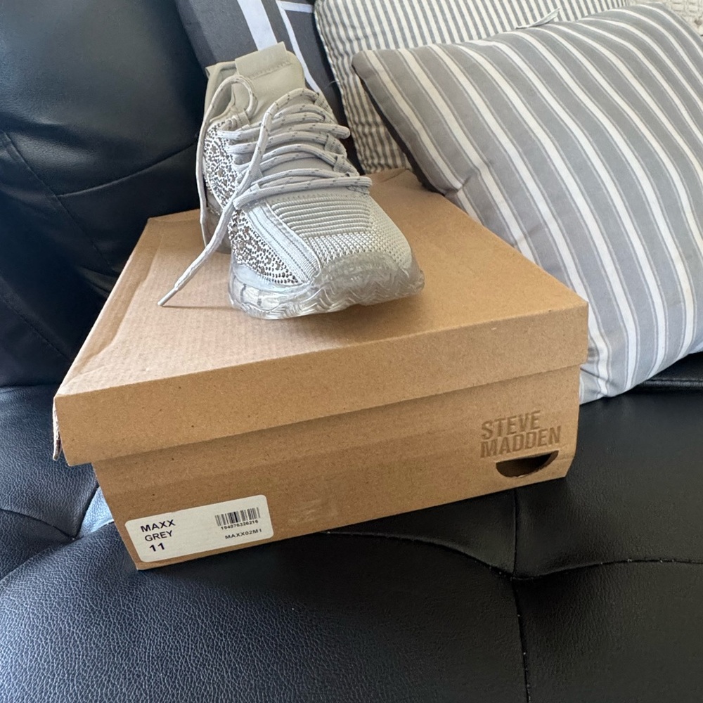 Steve Madden Light Gray Athletic Shoes